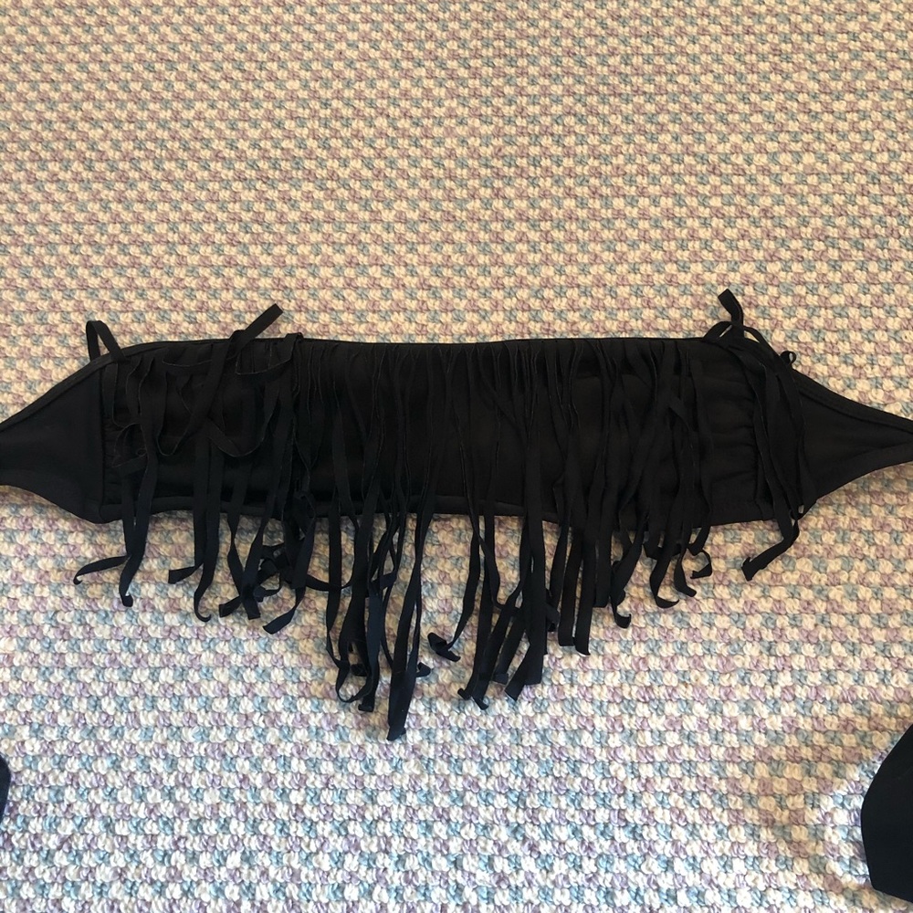 Fringe strapless bikini top